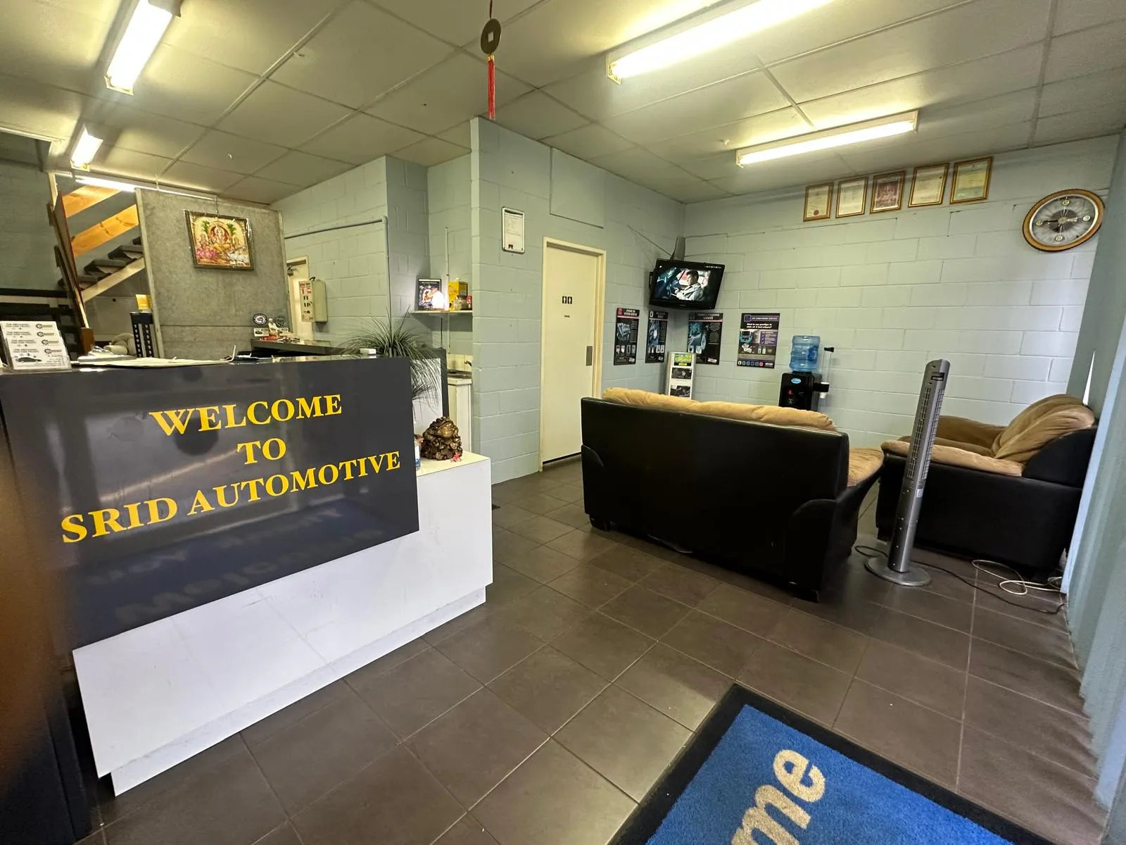 The SRID Automotive reception and customer waiting area
